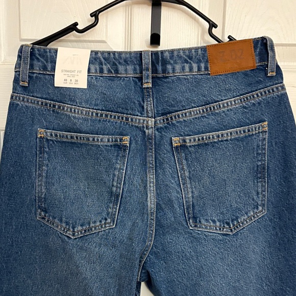 Zara Classic Blue Straight Leg Jeans - Picture 4 of 4